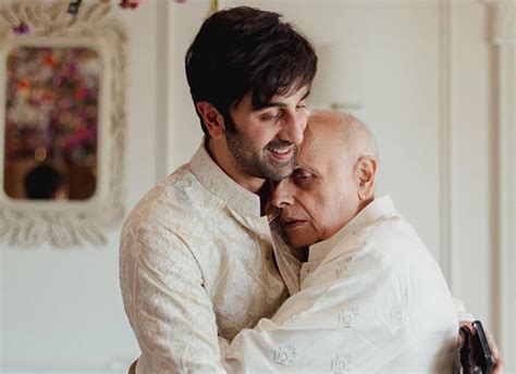 Ranbir Kapoor gets emotional after Mahesh Bhatt calls him ‘world’s best father’ : Bollywood News ...