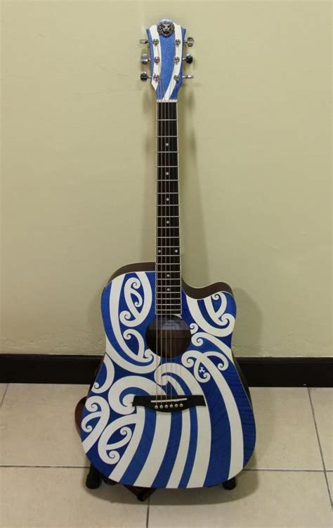 Maori Guitar | Maori art, Polynesian art, Nz art