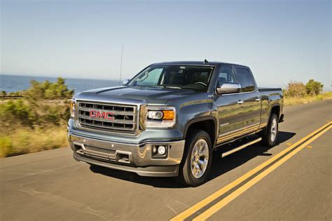 2015 GMC Sierra 1500 Engine Options Include Daily Driver V6 and Two Powerful V8s - VehicleHistory