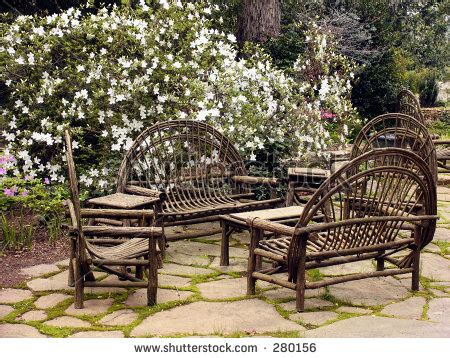 The Best Rustic Patio Furniture - Rustic Crafts & DIY