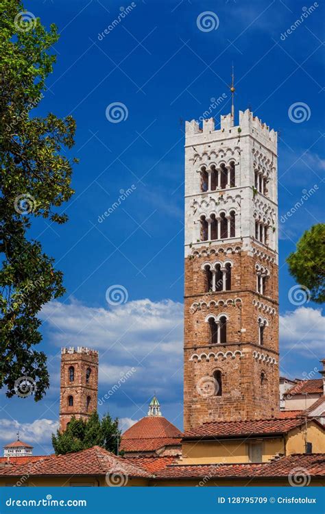 Lucca Historic Center Towers Stock Image - Image of roof, tourism: 128795709