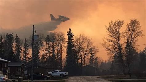 Out of control wildfire prompts Pine Creek First Nation to declare state of emergency | CBC News