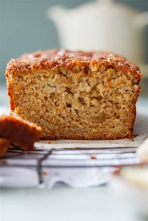 Brown sugar cinnamon banana bread - Simply Delicious