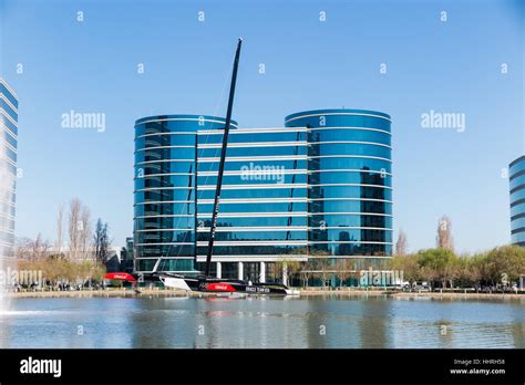 Oracle corporation headquarters buildings oracle hi-res stock ...