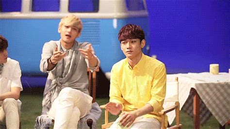 Tao and Chen ♡..the look on Luhan's face tho..lol Tao Exo, Do Kyungsoo, Byun Baekhyun, Park ...