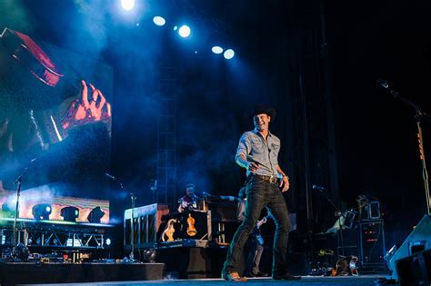 Jon Pardi Reveals 2023 'Mr. Saturday Night' World Tour Dates