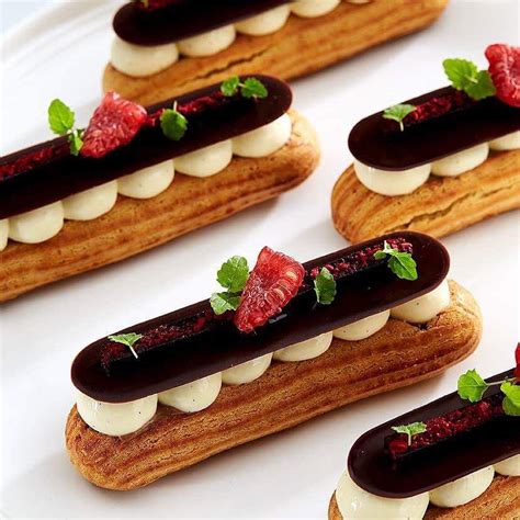 Kirsten Tibballs sur Instagram : Beautiful eclairs in today's ...