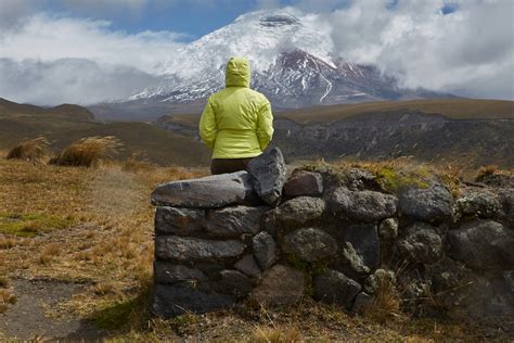 Cotopaxi Hiking Tour – Destination Ecuador