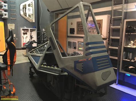 Space: Above and Beyond SA-43 Hammerhead Cockpit original TV series prop