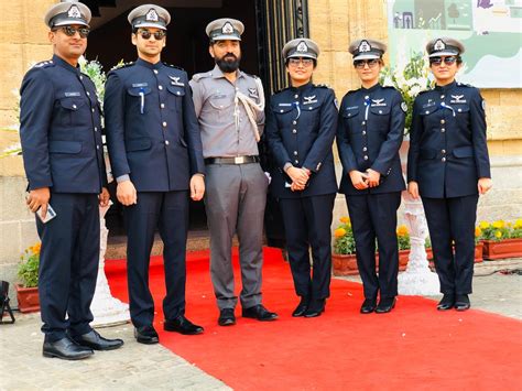 Pakistan Customs Finally Introduces Classy Uniform For Officers!