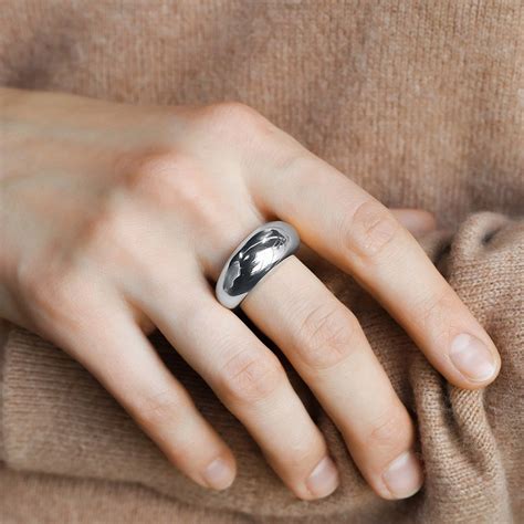 The Dome Ring : Discover How to Wear this Gorgeous Jewelry Piece