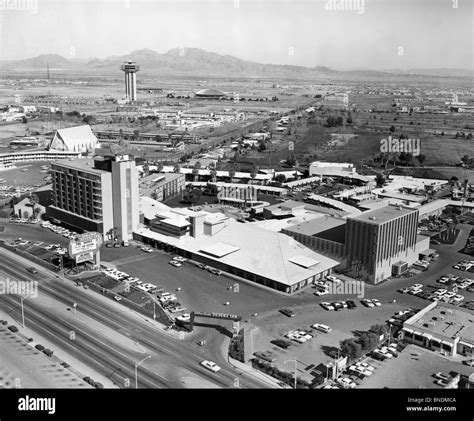 Desert Inn Las Vegas High Resolution Stock Photography and Images - Alamy