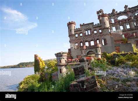 Ruins of Bannerman Castle Armory on Pollepel Island in the Hudson River, New York Stock Photo ...