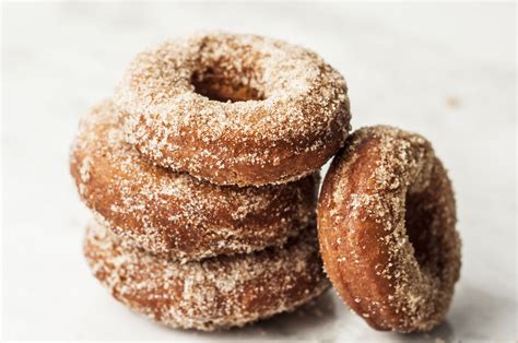 Get Your Doughnut Fix With This Perfectly Plain Doughnut Recipe | Recipe | Doughnut recipe, Cake ...