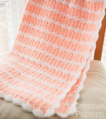 How to Crochet Scalloped Edges with 10 Patterns to Try - Crochet News