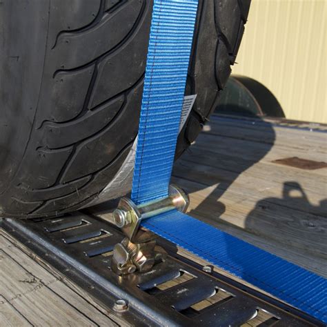 E58523 --- E-Track adjustable tire strap with roller idler