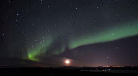 Northern lights in Reykjavik Iceland with Nikon D7100 — Steemit