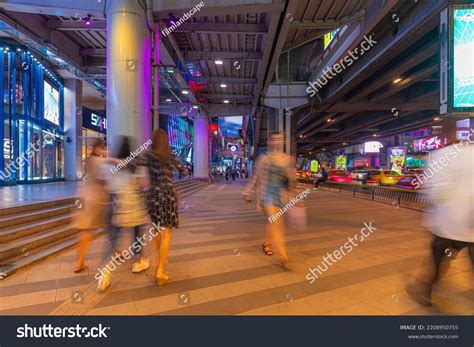 Bangkokthailandaugust 10 Siam Square Shopping Area Stock Photo 2208950755 | Shutterstock