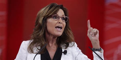 Sarah Palin lawsuit against New York Times gets thrown out - Business ...