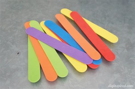 Airplane Clothespin Kids Craft - DIY Inspired