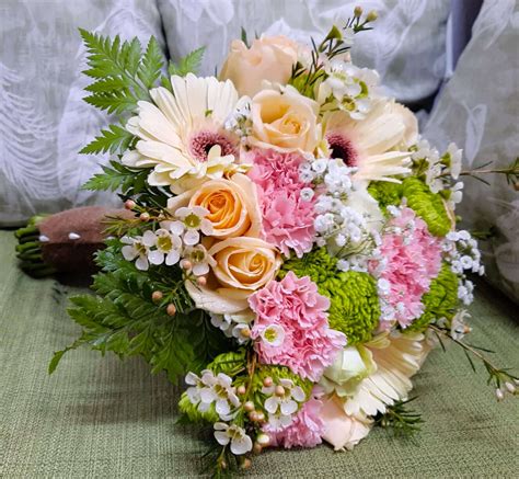 French Style Flowers Bouquet | Flowers delivery Mauritius