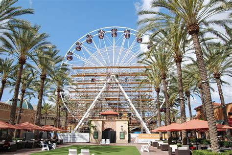 Irvine Spectrum Center Ferris Wheel - Briggs Electric