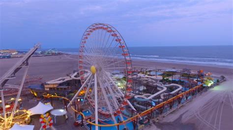 Jolly Roger Drone over Wildwood New Jersey 😀 - YouTube