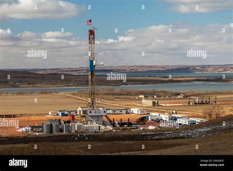 Watford City, North Dakota - Oil production in the Bakken shale formation near the Missouri ...