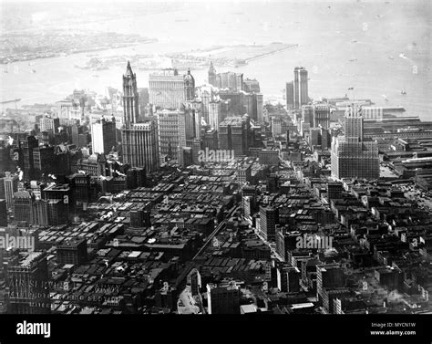 1920s new york city hi-res stock photography and images - Alamy