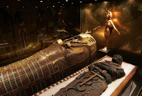 Sumpahan Yang Berterusan Akibat Membuka Makam Firaun Tutankhamun! - Murai MY