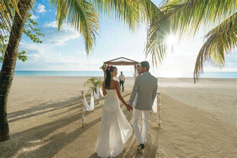 Couples Swept Away in Negril, Jamaica - All Inclusive Deals