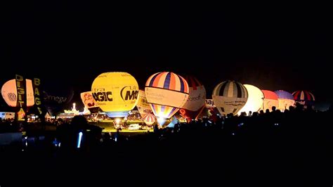 Bristol Balloon Fiesta Night Glow 2013 - YouTube