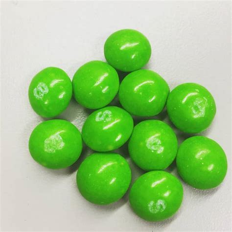 It's Finally Time To Decide Which Green Skittle Is Better: Lime Or ...