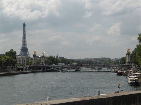 No pens or pencils: She Went to Paris...and I Went, too (guest post by Dad)