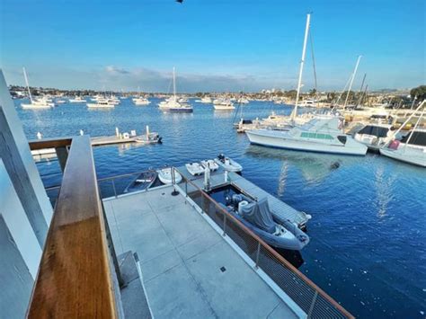 NEWPORT HARBOR YACHT CLUB - Updated January 2025 - 87 Photos & 17 ...