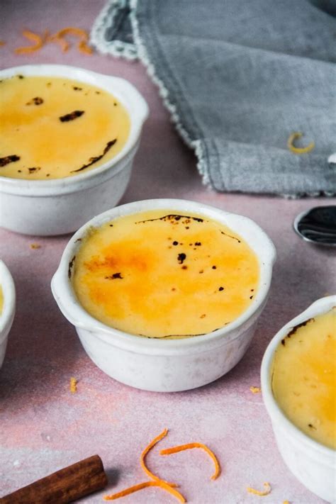 Crema Catalana - roamingtaste.com