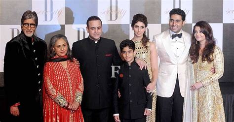 Shweta Bachchan Divorce / This piscean woman was born in mumbai to the ...