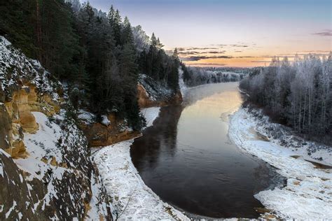 Eagle cliffs. | Smithsonian Photo Contest | Smithsonian Magazine