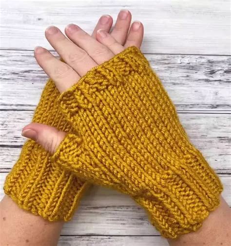 Easiest Knit Fingerless Gloves | AllFreeKnitting.com