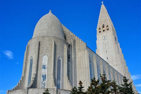 Church of Hallgrímur in Reykjavík, Iceland - Encircle Photos