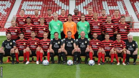 Wrexham legends pay homage as club mark 150 years - BBC Sport