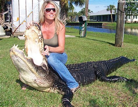 Alligator Hunting in Florida: Big Alligator! | Alligator Hunting