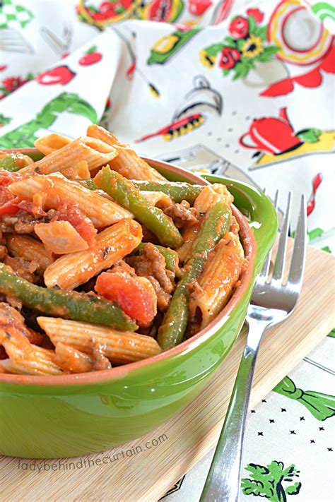 Light Red Pepper and Beef Pasta