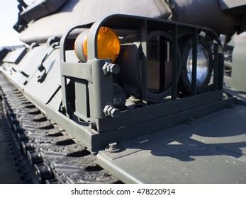 Green Military Tank Stock Photo 478220914 | Shutterstock