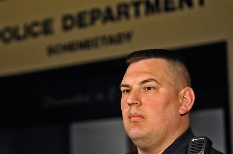 Schenectady cop's pay sets a record