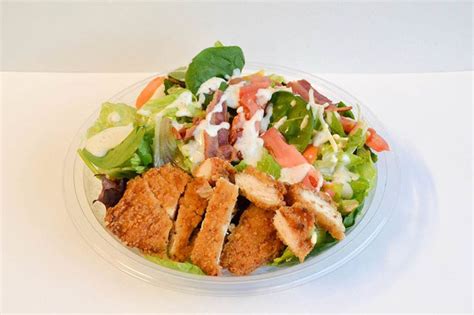 I tried 16 fast food salads and ranked them worst to best, so you can ...