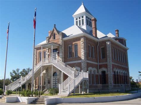 Grimes County Courthouse | Under the Texan Sun