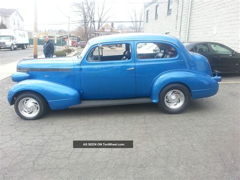 1937 Pontiac 2 Door Hot Rod Sedan