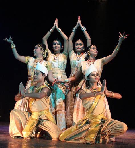 Satriya_dance_performance_at_Guwahati_Rabindra_Bhawan | Dance of india ...