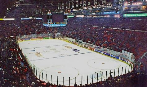 Montreal Forum: Montreal, Quebec, CAN Former home of the Montreal Canadians | Montreal canadians ...